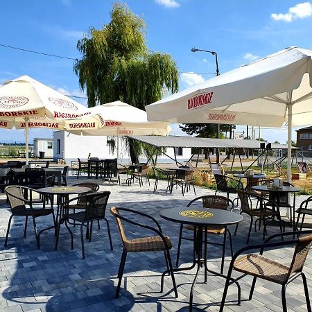 Przystanek Roszkow -Noclegi I Restauracja Bagian luar foto