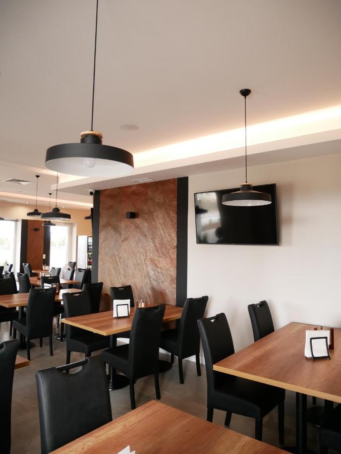 Przystanek Roszkow -Noclegi I Restauracja Bagian luar foto